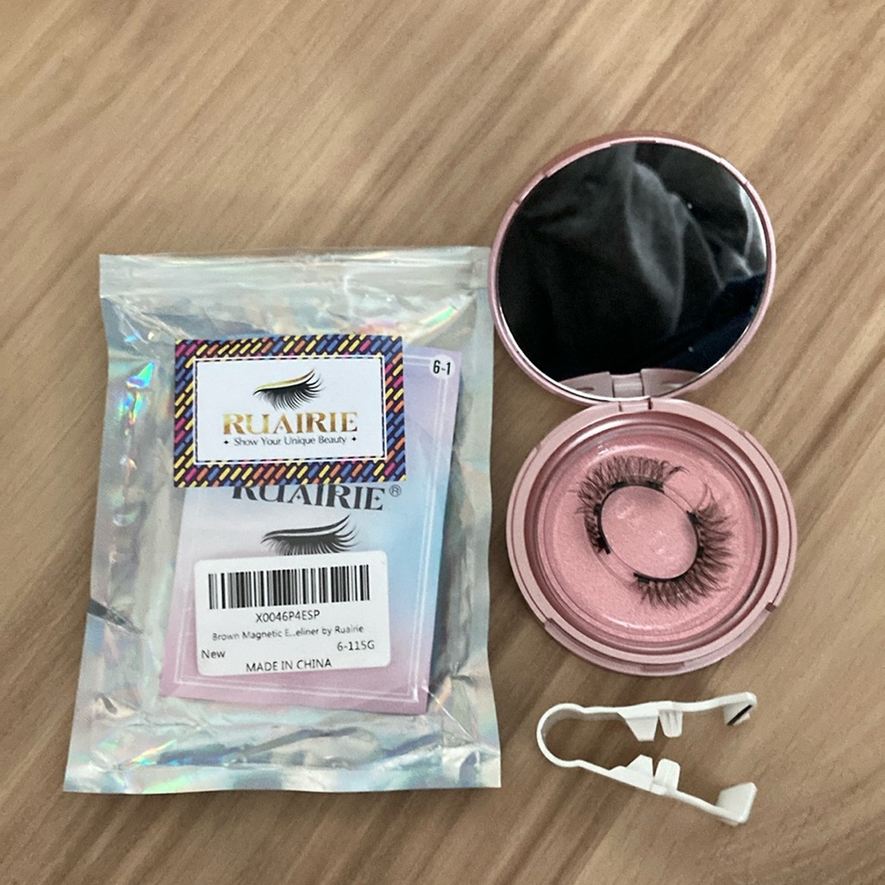 Magnetic eyelash kit